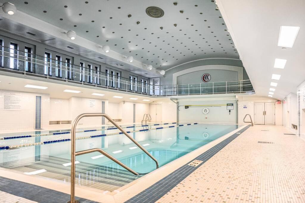 Appartement 2Br Unit In The Heart Of Dt On Playhouse Square, With Pool And Gym Access-1106 à Cleveland Extérieur photo