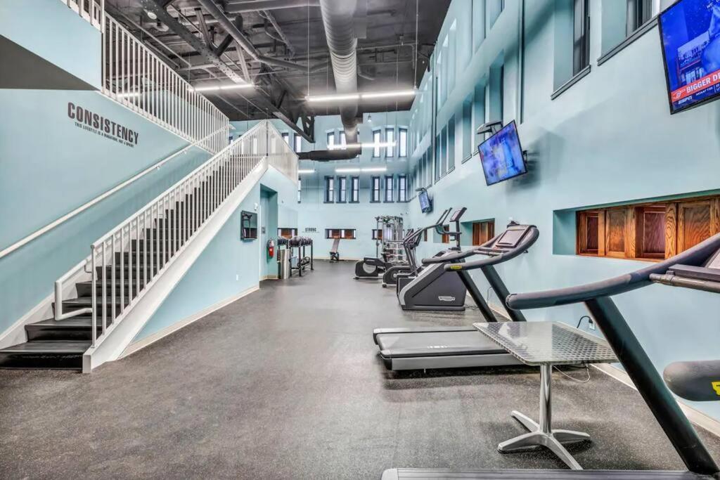 Appartement 2Br Unit In The Heart Of Dt On Playhouse Square, With Pool And Gym Access-1106 à Cleveland Extérieur photo