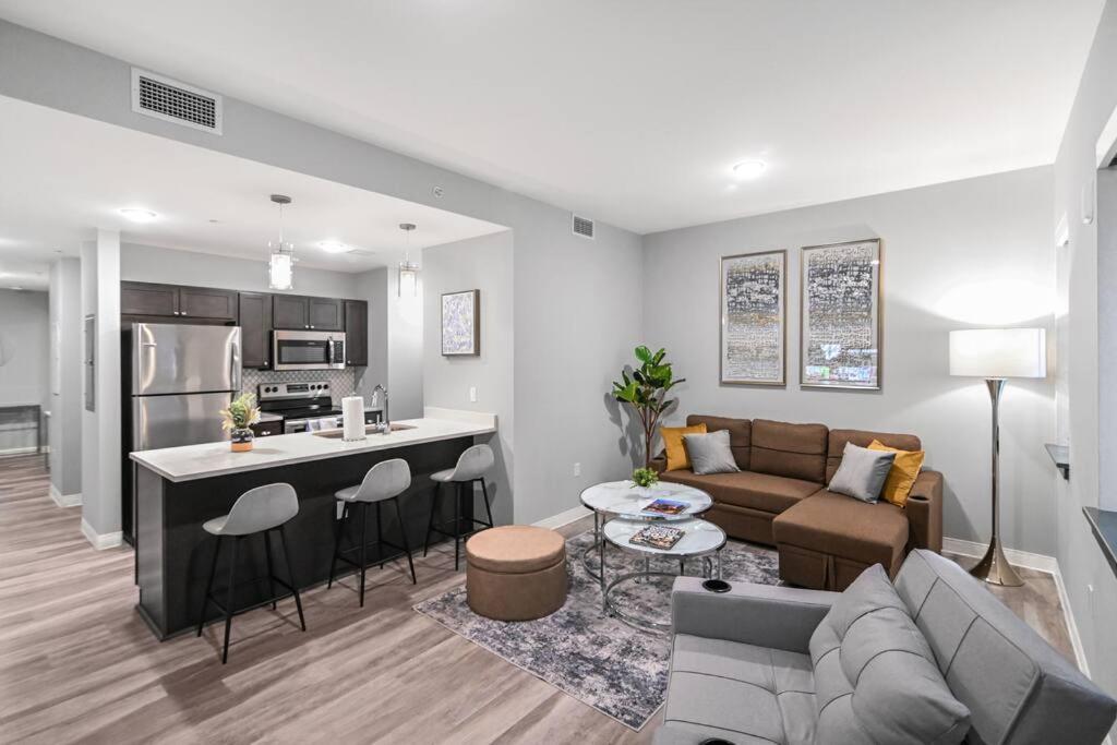 Appartement 2Br Unit In The Heart Of Dt On Playhouse Square, With Pool And Gym Access-1106 à Cleveland Extérieur photo
